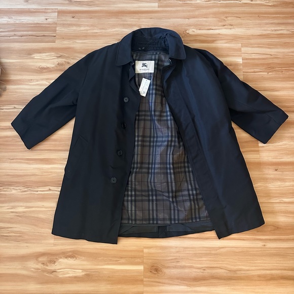 Burberry Coat - Picture 1 of 7